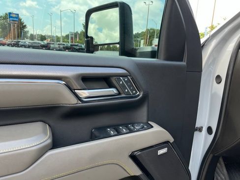 Used 2024 Chevrolet Silverado 2500 ZR2 w/ ZR2 Bison Edition AWD/4WD image 13