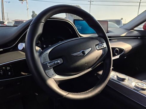 Used 2023 Genesis GV70 2.5T w/ Advanced Package image 11