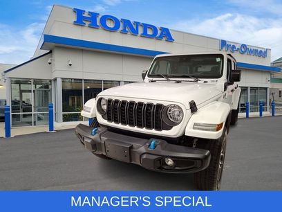 Used 2024 Jeep Wrangler Unlimited w/ Convenience Group