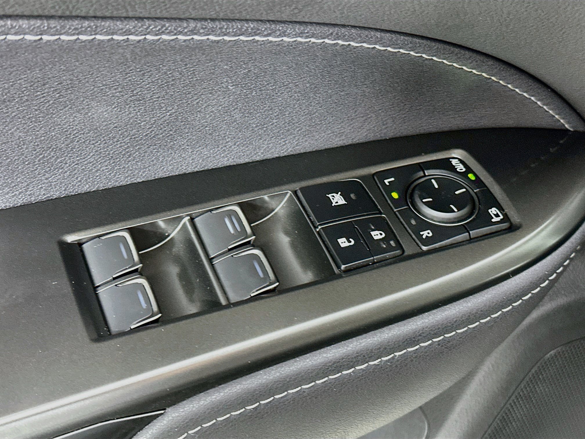 Used 2025 Lexus NX 350 AWD w/ Accessory Package (2T) image 17