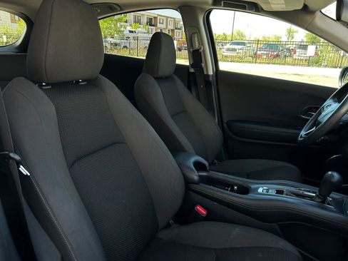 Used 2022 Honda HR-V EX image 13