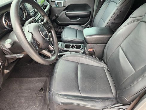 Used 2021 Jeep Gladiator Sport AWD/4WD image 10