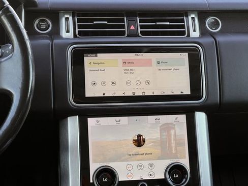 Used 2020 Land Rover Range Rover HSE image 15