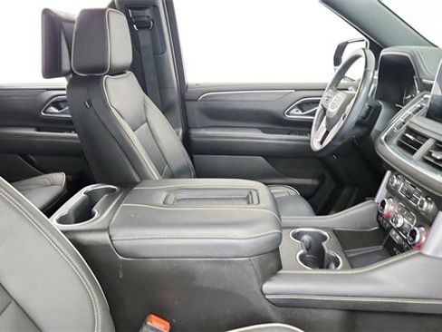 Used 2021 GMC Yukon SLT w/ SLT Luxury Plus Package image 24