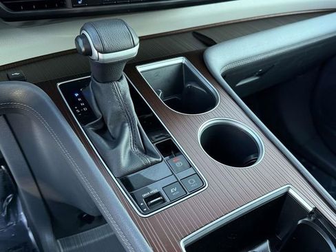 Used 2024 Toyota Sienna XLE image 18