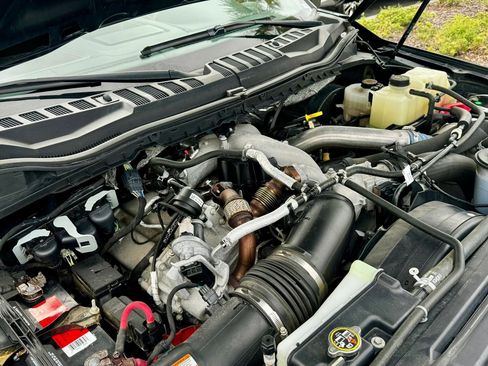 Certified 2022 Ford F250 Lariat image 27