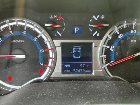 Used 2016 Toyota 4Runner Limited AWD/4WD image 6