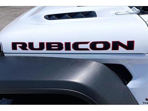 Certified 2025 Jeep Wrangler Unlimited Rubicon AWD/4WD image 38