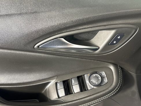 Used 2024 Buick Encore GX Sport Touring w/ Comfort Package image 8