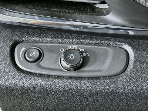 Used 2026 Buick Envista Preferred FWD image 16