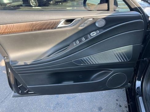 Used 2023 Genesis G80 image 29