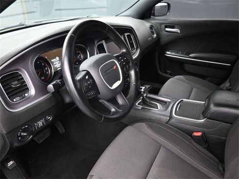 Used 2020 Dodge Charger SXT image 18