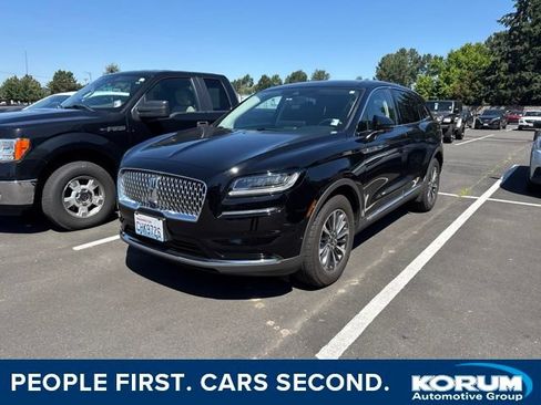 Used 2023 Lincoln Nautilus AWD w/ Premium Package image 1