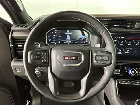 Used 2024 GMC Sierra 1500 AT4 w/ Technology Package AWD/4WD image 14