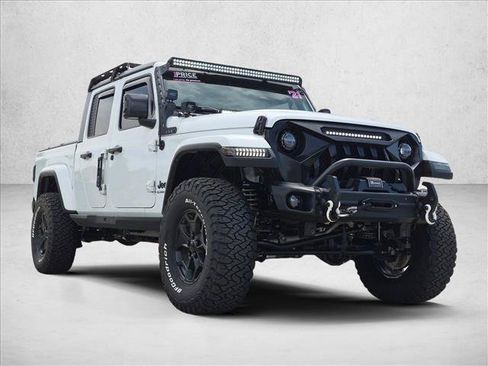 Used 2021 Jeep Gladiator Sport AWD/4WD image 3