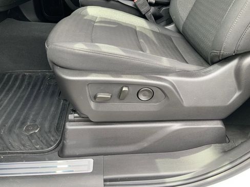 Used 2025 GMC Sierra 2500 SLE w/ SLE Convenience Package image 24