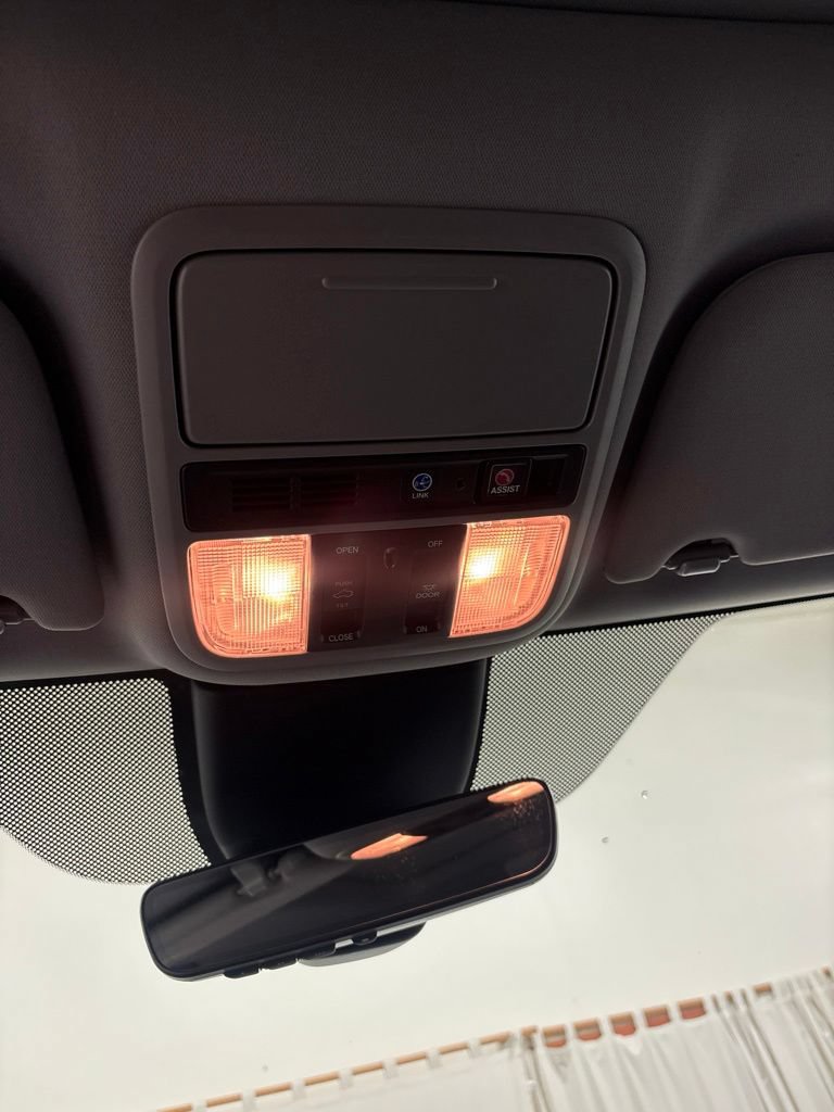 Used 2021 Honda Odyssey Touring image 16