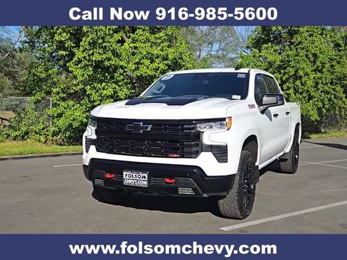 Used 2025 Chevrolet Silverado 1500 LT Trail Boss w/ Protection Package AWD/4WD image 3
