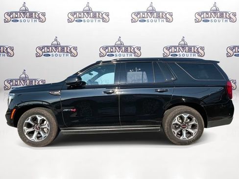 Used 2025 GMC Yukon AT4 Ultimate AWD/4WD image 5