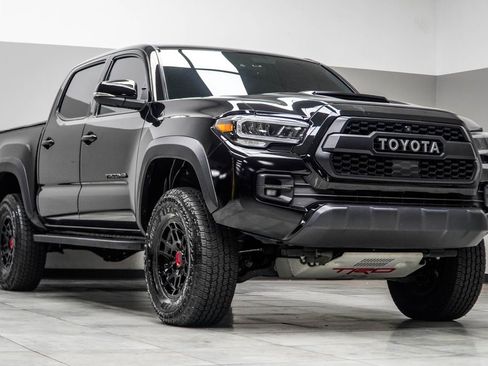 Used 2023 Toyota Tacoma TRD Pro AWD/4WD image 4