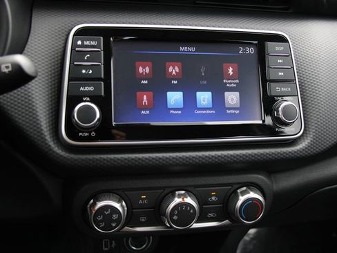 Certified 2025 Nissan Kicks Play S FWD image 19
