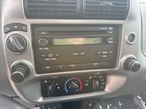 Used 2011 Ford Ranger XLT image 27