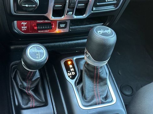 Used 2020 Jeep Wrangler Unlimited Rubicon AWD/4WD image 20