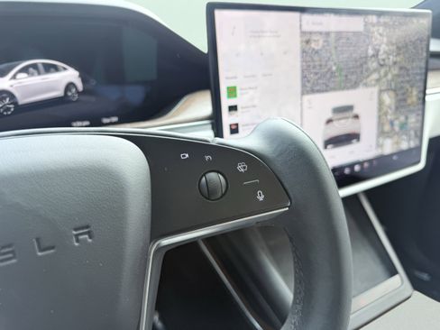 Used 2023 Tesla Model X image 63