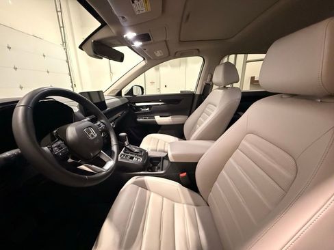 Used 2025 Honda CR-V EX-L image 16