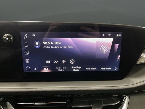 Used 2024 Buick Envista Sport Touring w/ Convenience I Package image 18