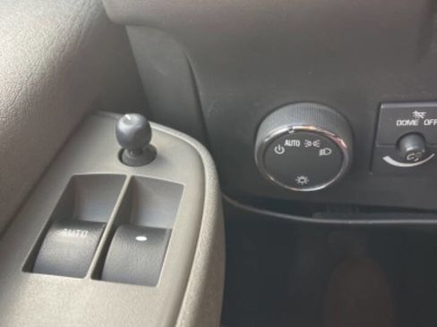 Used 2018 GMC Savana 2500 Extended RWD image 12