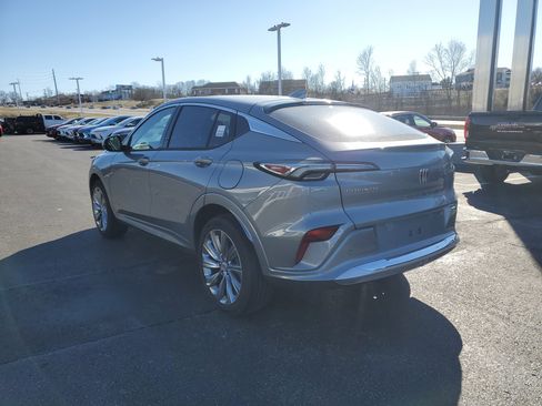 New 2026 Buick Envista Avenir image 7