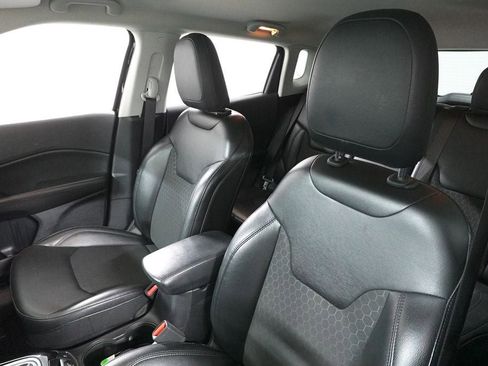 Used 2019 Jeep Compass Altitude image 12