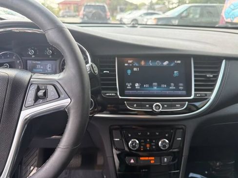 Used 2017 Buick Encore Essence FWD image 12