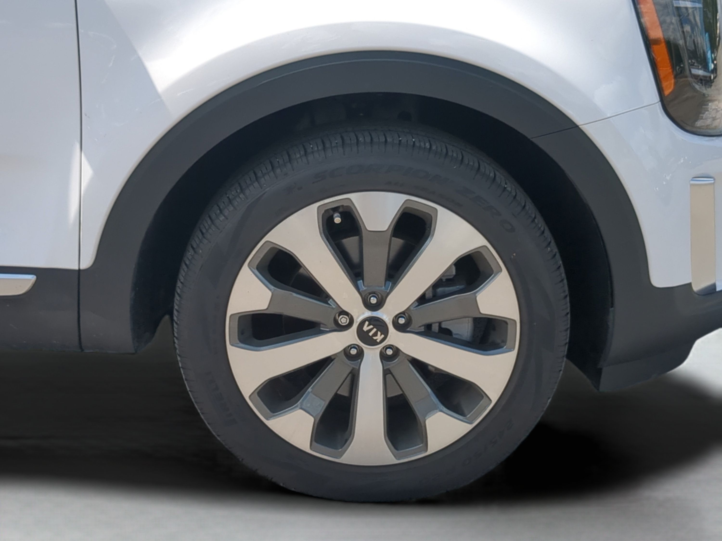 Certified 2021 Kia Telluride S FWD image 12