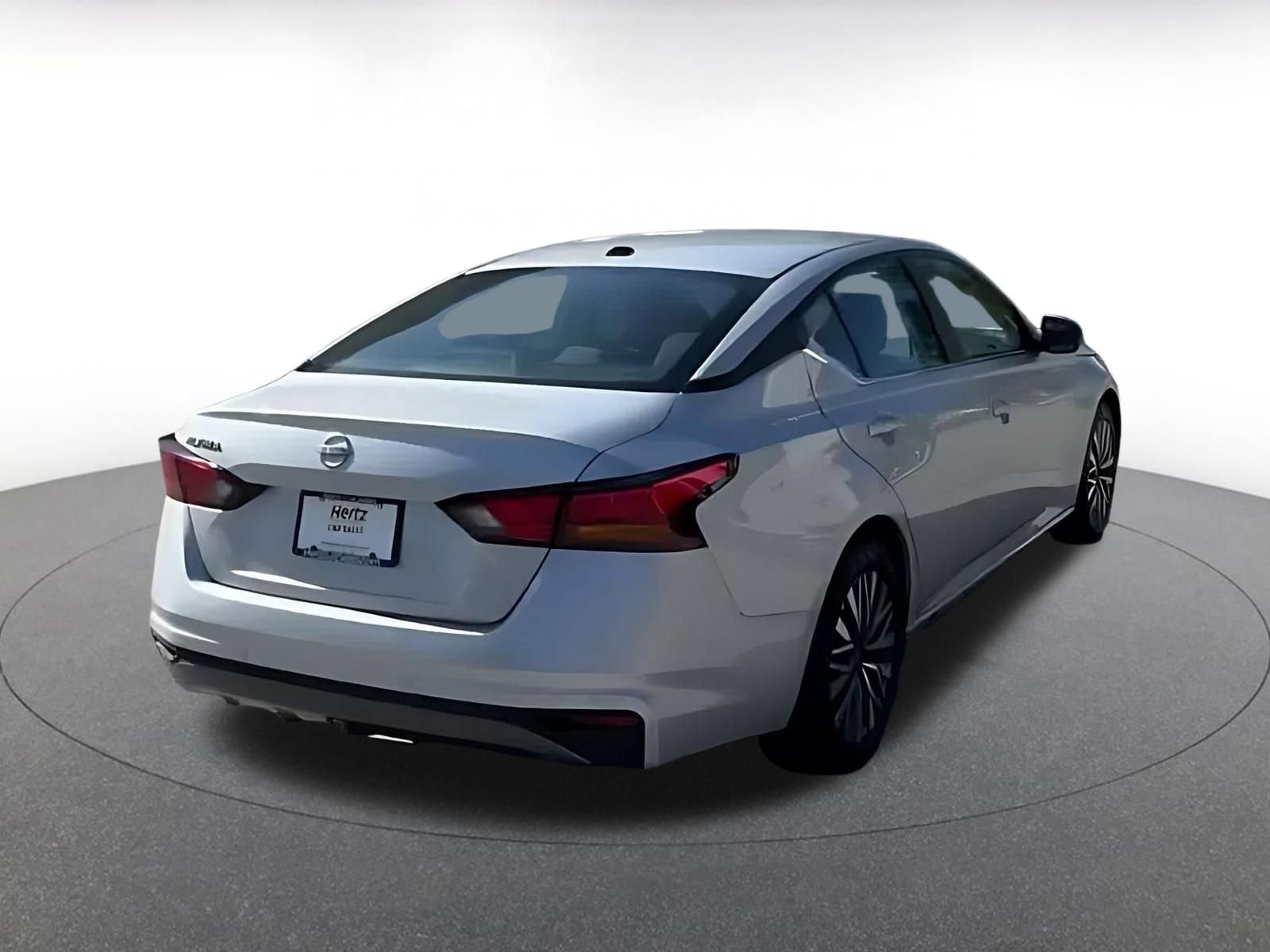 Used 2026 Nissan Altima 2.5 SV FWD image 13