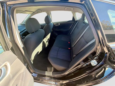 Used 2019 Nissan Sentra SV image 23