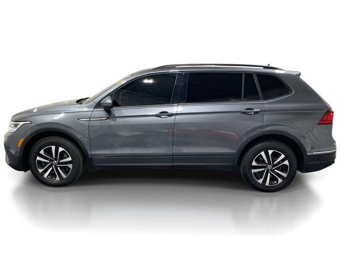 Used 2023 Volkswagen Tiguan S FWD image 2