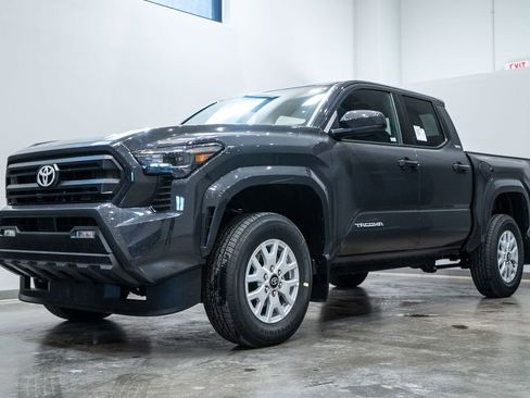 New 2026 Toyota Tacoma SR5 image 3