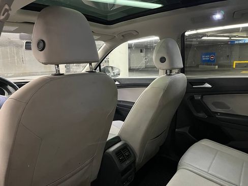 Used 2019 Volkswagen Tiguan SE AWD/4WD image 22