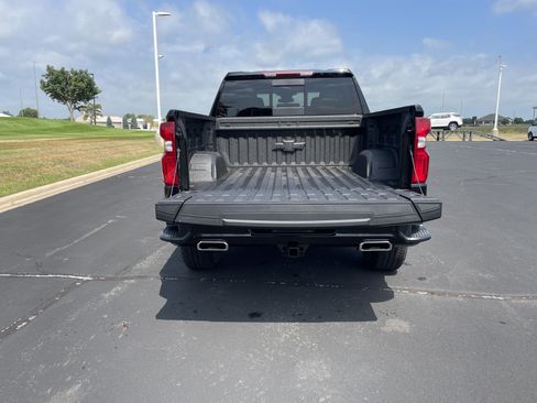 Used 2026 Chevrolet Silverado 1500 LT Trail Boss w/ LT Trail Boss Premium Package AWD/4WD image 25