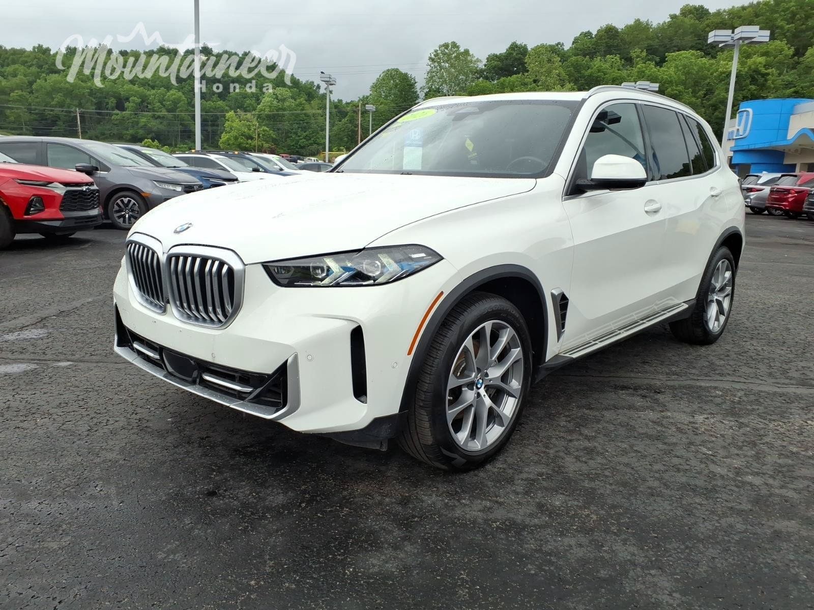 Used 2026 BMW X5 xDrive40i AWD/4WD image 3