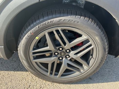 New 2025 Ford Explorer ST-Line w/ Premium Package image 5