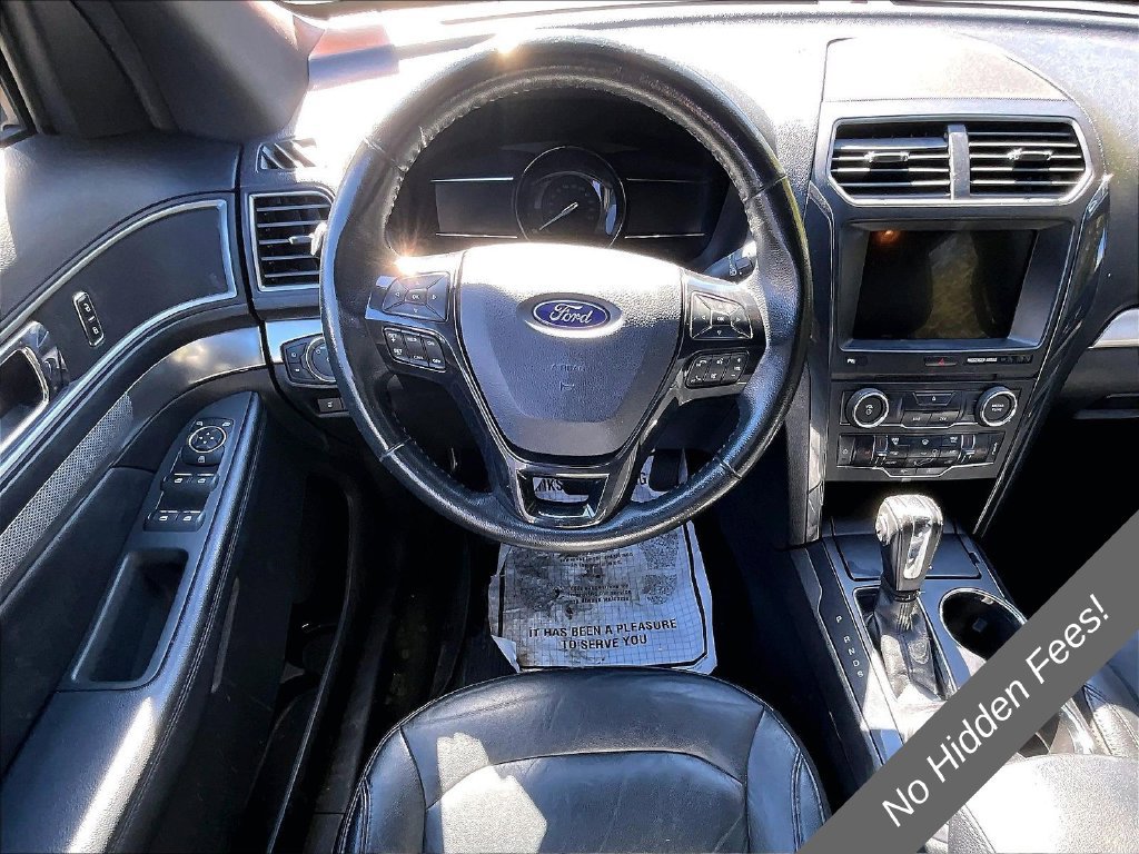 Used 2018 Ford Explorer XLT w/ Equipment Group 202A AWD/4WD image 5