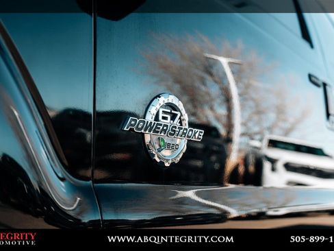 Used 2015 Ford F350 Lariat w/ Lariat Ultimate Package image 12