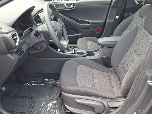 Used 2018 Hyundai Ioniq Blue FWD image 10