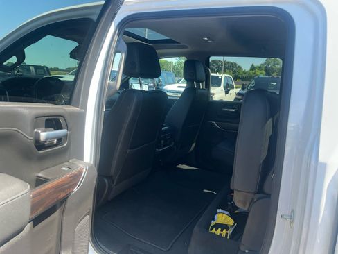 Used 2021 GMC Sierra 1500 SLT w/ SLT Premium Plus Package AWD/4WD image 9