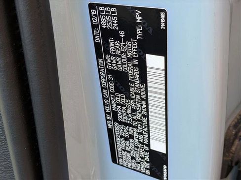 Used 2019 Volvo XC40 T5 Momentum image 25