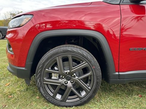 New 2026 Jeep Compass Limited AWD/4WD image 36