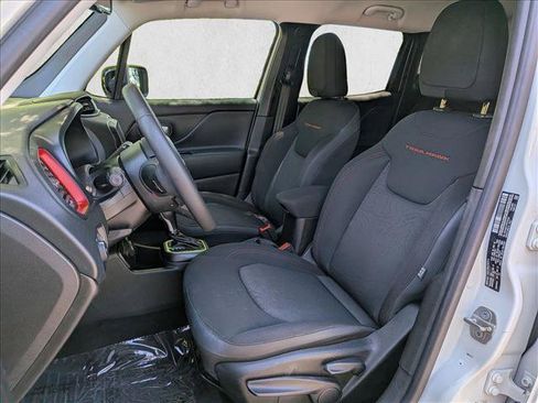Used 2023 Jeep Renegade Trailhawk AWD/4WD image 16
